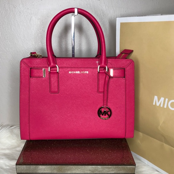 Michael Kors Handbags - Michael Kors TZ MD EW Dillon satchel